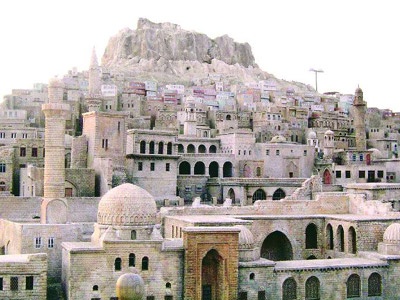 TOKİ tarihi Mardin evlerini yenileyecek