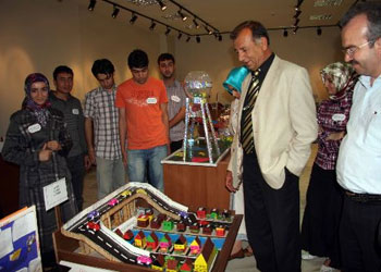 Öğretmen adaylarından 'Zekat köprüsü'