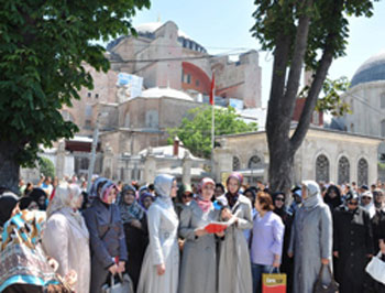 Ayasofya için 1 milyon imza toplandı