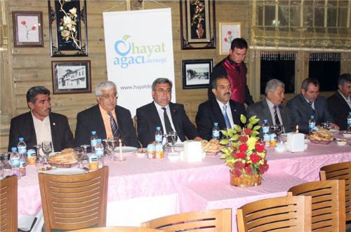 Hayırseverlere teşekkür belgesi verildi