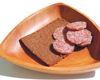 Raftaki sucuk kuruyor, alırken yeniden tarttırın