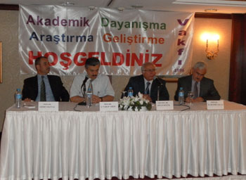 Üniversiteler korsan yasaklarla kuşatılmış