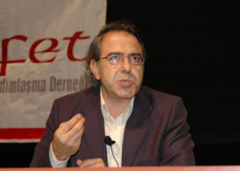 Said Nursi Türkçe ezana ‘şarkı’ dermiş