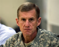 Obama, yönetimini eleştiren komutanı görevden aldı