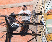 Kürtçe diyalog, kaçak elektrik kullanımını azalttı