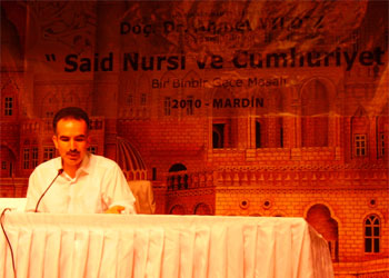 Said Nursi cumhuriyetin bu türünü tokatlar