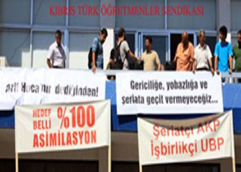 Kapılara tekme atıp Kur'an kursu bastılar