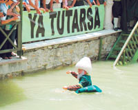Nasrettin Hoca, barış için göle kendisini mayaladı
