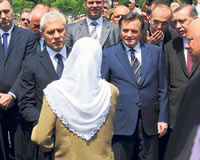 Boşnak anneden dünyaya barış ve insanlık dersi