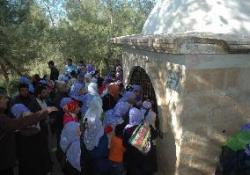 Hz. Eyyûb türbesine ziyaretçi akını