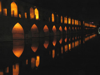 İsfahan dünyanın yarısıdır