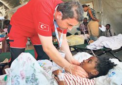 Kimse Yok Mu, Haiti'de hastane yaptırıyor