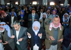 Gözyaşlarıyla yağmur duası yaptılar