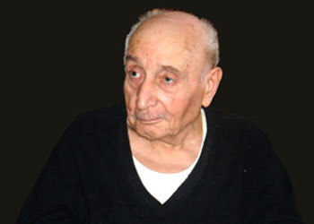 Ona Risale-i Nur'u ilk Zübeyir abi vermişti