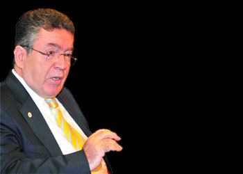 Özcan: Hedefimiz 50 bin yabacı öğrenciyi Türkiye'ye çekmek