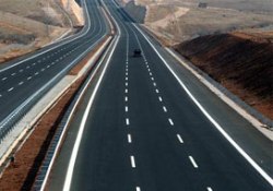 Köprü ve otoyollardan ilk yarıda 360 milyon lira gelir sağlandı