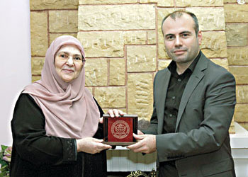 Şule Yüksel Şenler'e 'vefa' ödülü