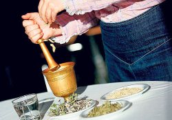 Sağlık Bakanlığı uyardı: İnternetten ilaç alımına dikkat!