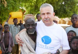 Afrika'nın gönüllü hizmet adamı: İbrahim Ceylan