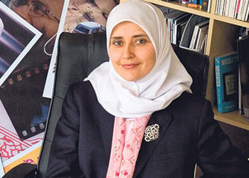 Başörtülü isterse başbakan bile olabilir