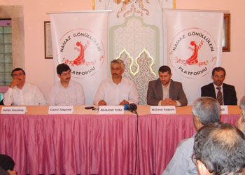 Namaz Gönüllülerinden Hür Adam'a destek