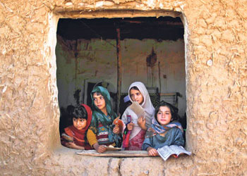 İKT'den sel mağduru Pakistan'a yardım