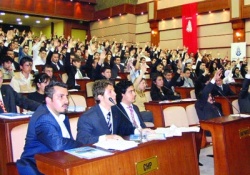 Gençler Türkiye'nin sorunlarını tartışacak
