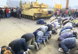 Mısır ordusu, gösterilerde güç kullanmayacak