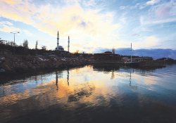 Van Gölü'ne marina yapılıyor