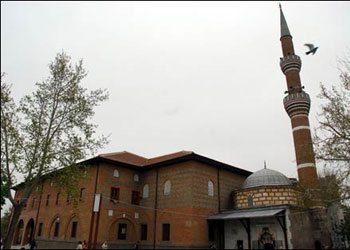 Dünyayı unutturan veli: Somuncu Baba