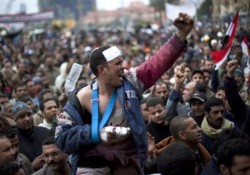 Mısır'da 'ikinci devrim' sesleri