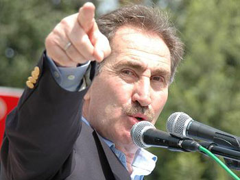 Atatürk’e de Bediüzzaman’a da bakamıyoruz