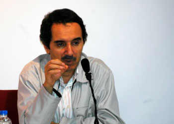 Bir zaman Sinekler Risalesi'ni okumuştum