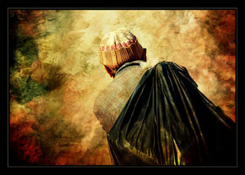 İhtiyarlaşan insanda iki şey gençleşir