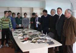 Bursaspora  Kütüphane hediye edildi