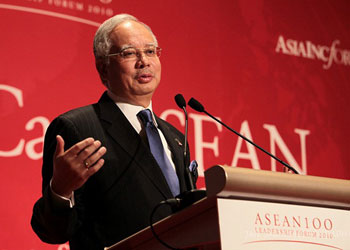 Malezya'da Başbakana OHAL yetkisi