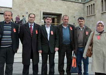 28 Şubat'ta atılanların mücadesi sürüyor