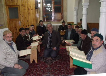 60'ında Kur'an okumayı öğreniyorlar