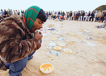 Libya'da 1 milyon insan acil yardım bekliyor