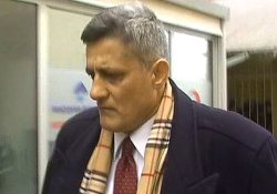 Kozinoğlu, özel tim kursunda öğretmenlik yapıyordu