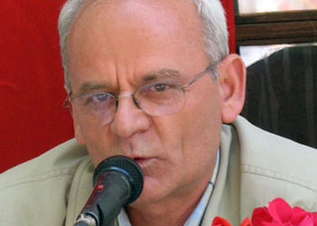 İstiklal Marşı'nı değiştirmek istediler