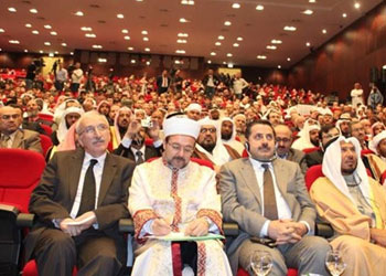 İslam ve Bilim Sempozyumu'na büyük ilgi