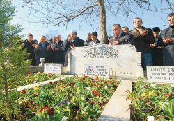 Hacı Ata, mezarı başında mevlit ve dualarla anıldı