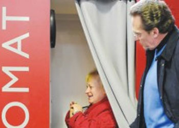 Almanya'da her din için dua otomatı