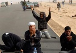Libya'da 'Muhalifler idam ediliyor' iddiası