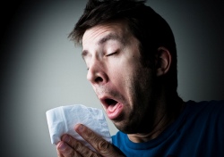 Hapşırmanızı bastırmayın, felç olabilirsiniz