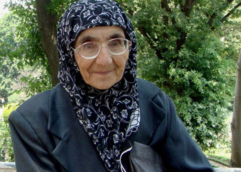 Türkiye'nin ilk başörtülü doktoru