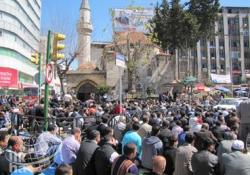 Cuma İçin Camilere Akın Eden Vatandaş, Camilere Sığmadı