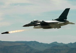 Belçika F-16'ları bombalamaya başladı