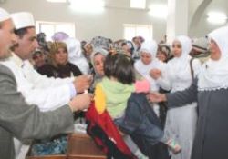 Kutlu Doğum Programında Sakal-ı Şerif'e Yoğun İlgi